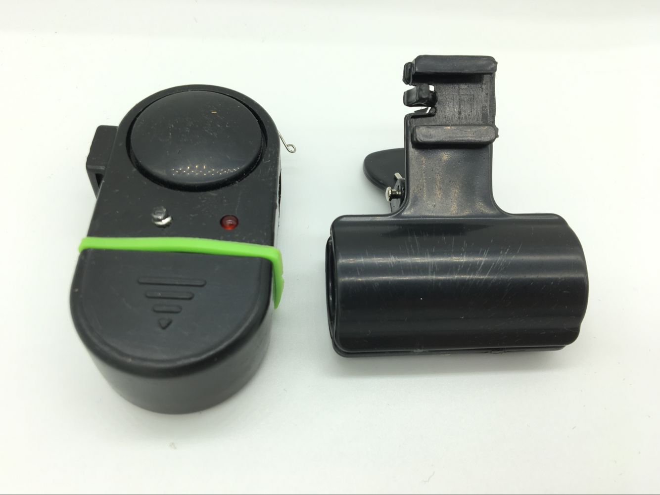 Double-light fishing alarm electronic bell sound and light alarm fishing rod electronic alarm fishing gear