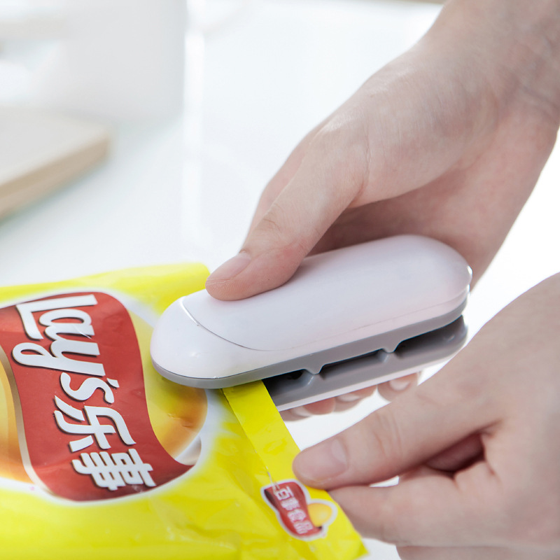 Portable Mini Sealing Machine Food Plastic Bag Sealer Household Small Sealing Machine Snack Hand Pressure Sealing Machine