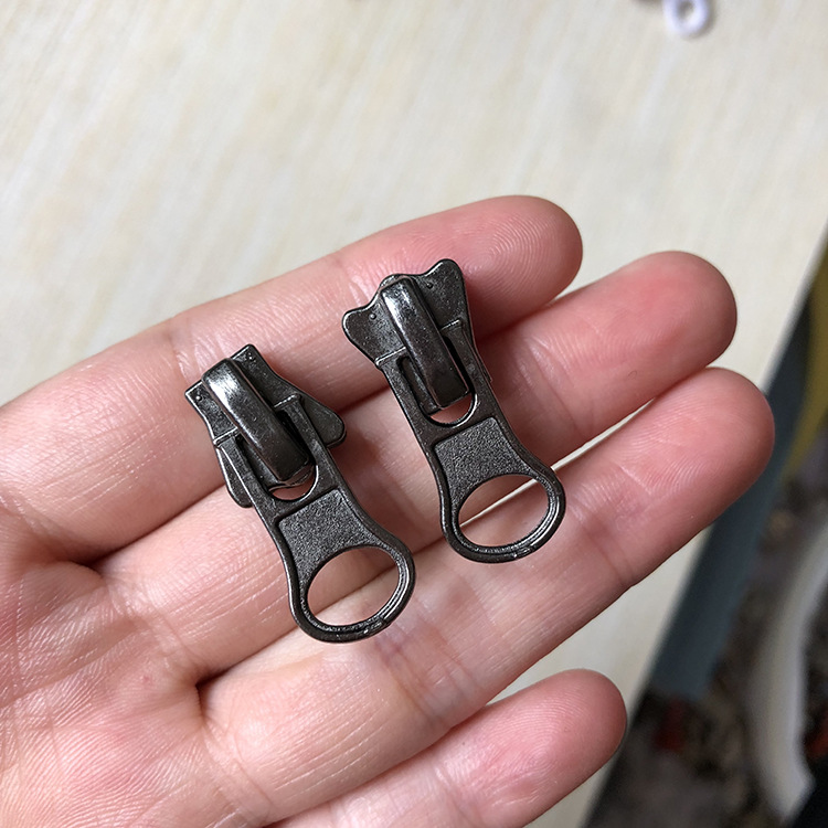 Spot No.5 black nickel disc pull-down pull pull head clothing leather jacket coat for No.5 resin zipper pull