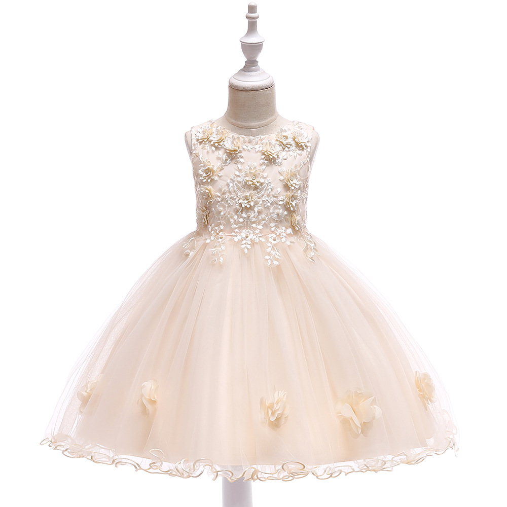 2024 New girls' three-dimensional flower embroidered princess dress handmade beaded wedding dress stage costume