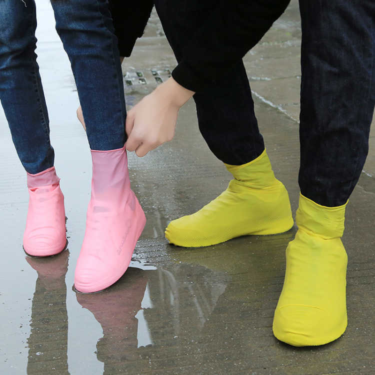 New waterproof rainproof snowproof sandproof latex shoe cover outdoor travel rainy day travel thickened men and women manufacturers wholesale