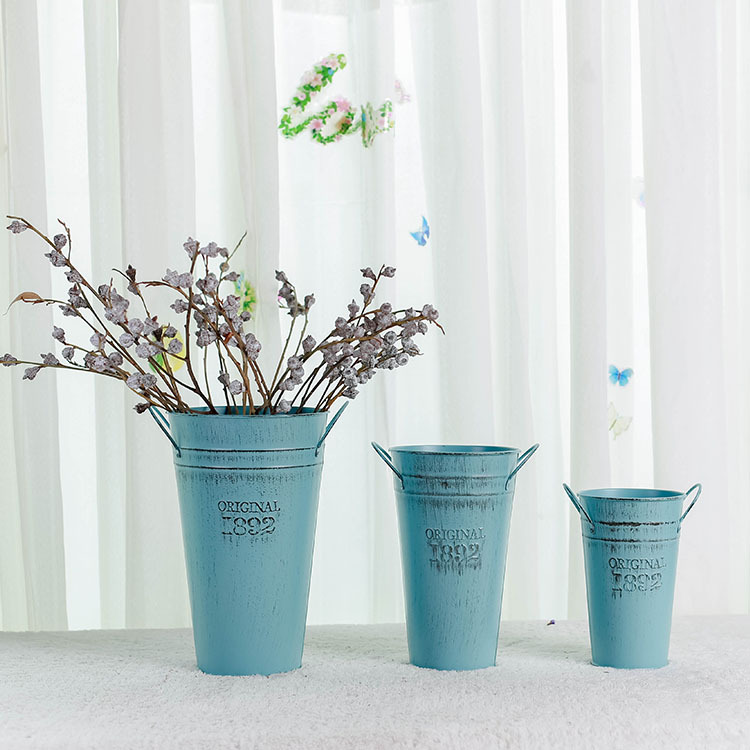 Factory supply vintage old iron vase wholesale flower shop watertight flower barrel spot dried flower Flower Flower barrel