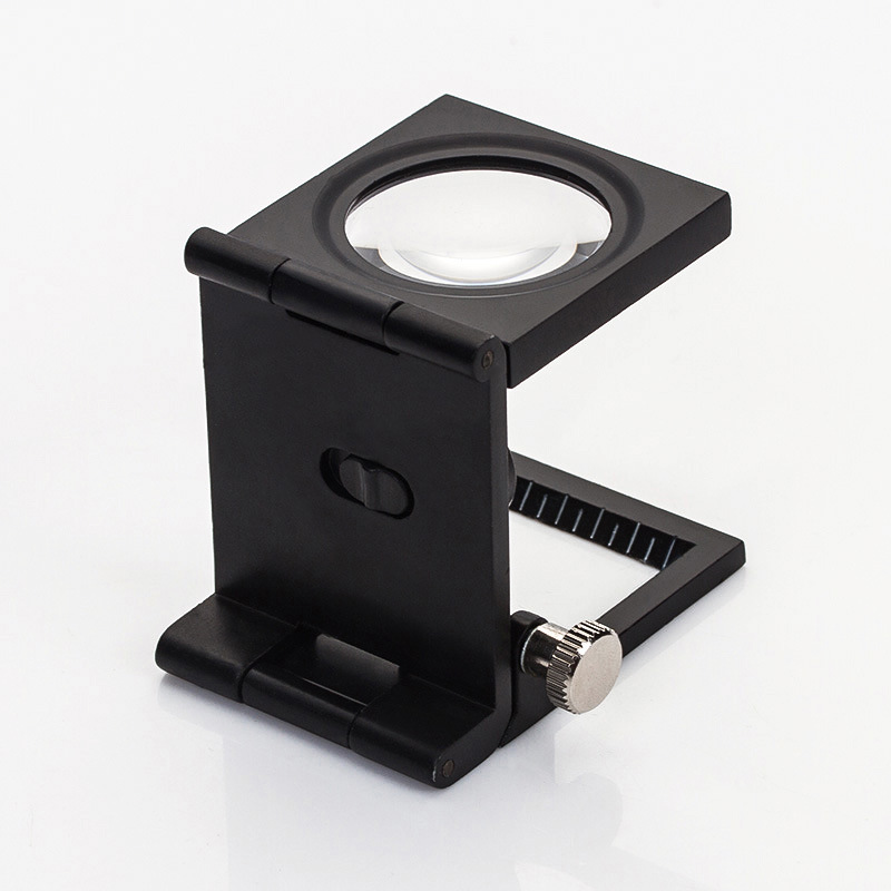 Factory wholesale double LED light optical glass all metal black paint magnifying glass pigeon three folding photo mirror