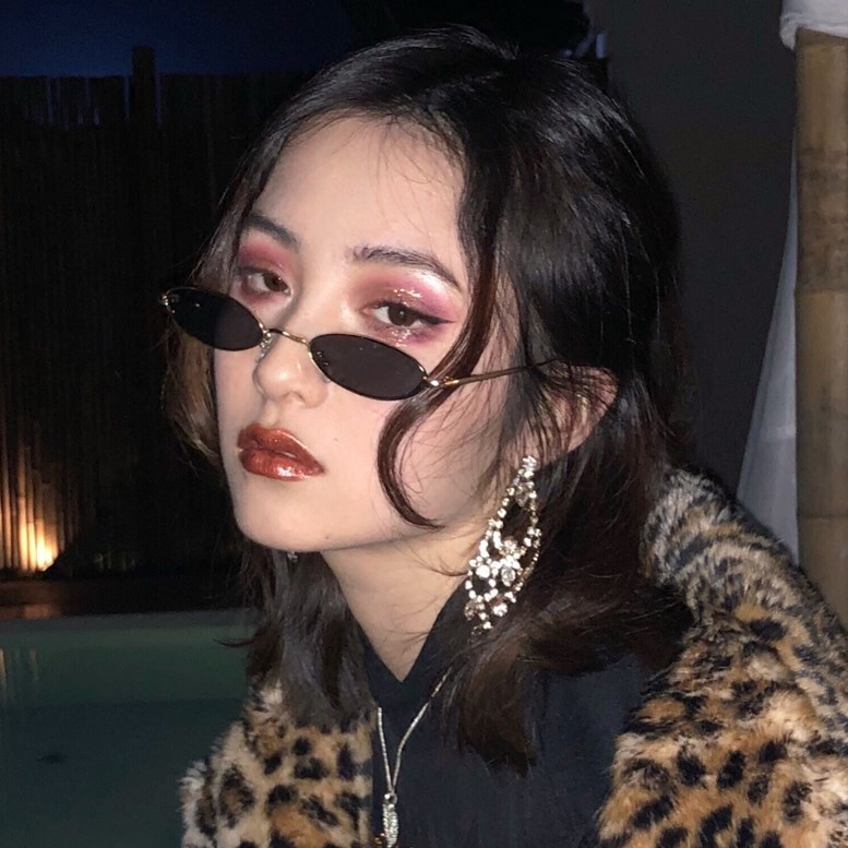 European and American Oval Sunglasses 2020 New TikTok Same Fashion Retro Sunglasses Metal Small Frame 183 Sunglasses