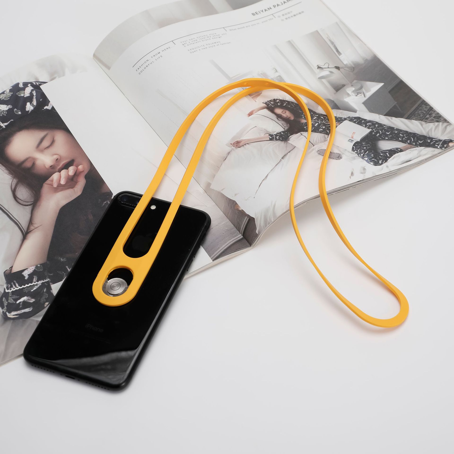 Spot wholesale silicone mobile phone lanyard doll mobile phone anti-lost lanyard certificate badge lanyard neck rope