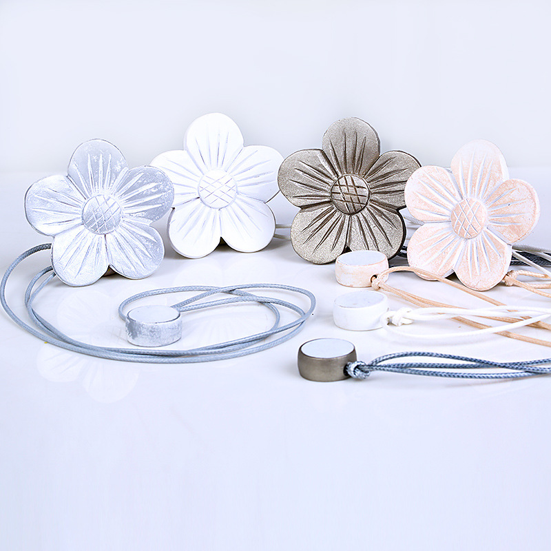 Wholesale Simple Magnet Curtain Buckle Magnetic Curtain Tie Belt Curtain Hook Wall Hook Curtain Accessories Resin Carved Flower Tie Rope
