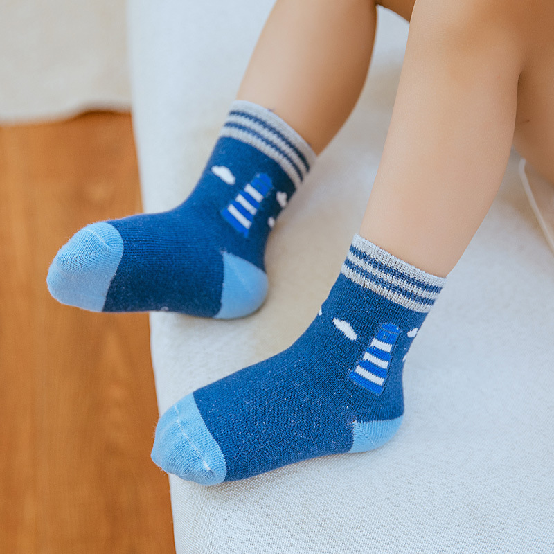 New children's socks cotton thick autumn and winter socks explosion cartoon jacquard breathable cute children's socks factory wholesale