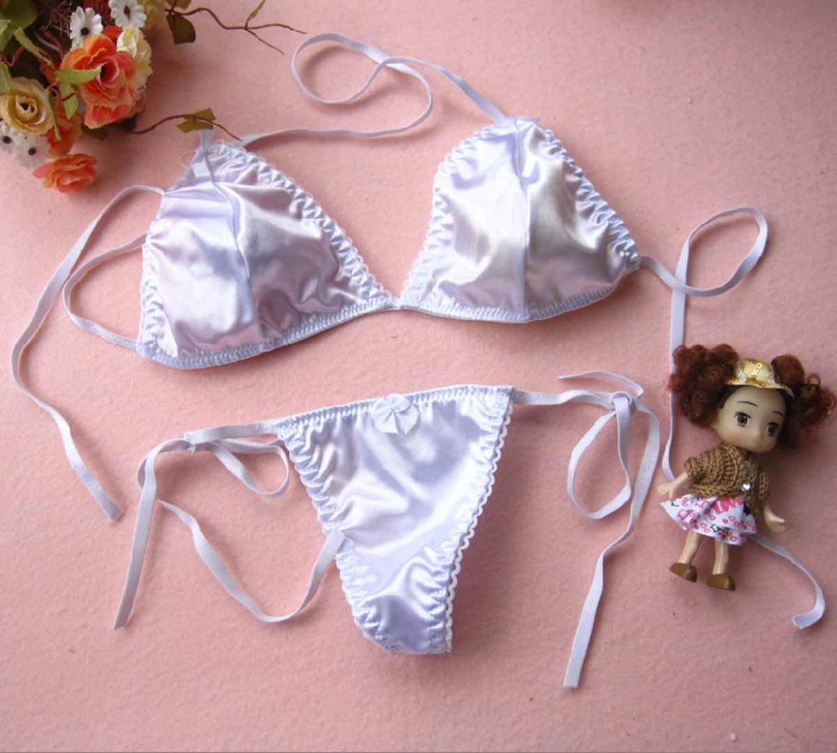Seksi čipkasti japonski seksi skušnjava votli bikini s tremi točkovnimi modrčki 040_voghion.com