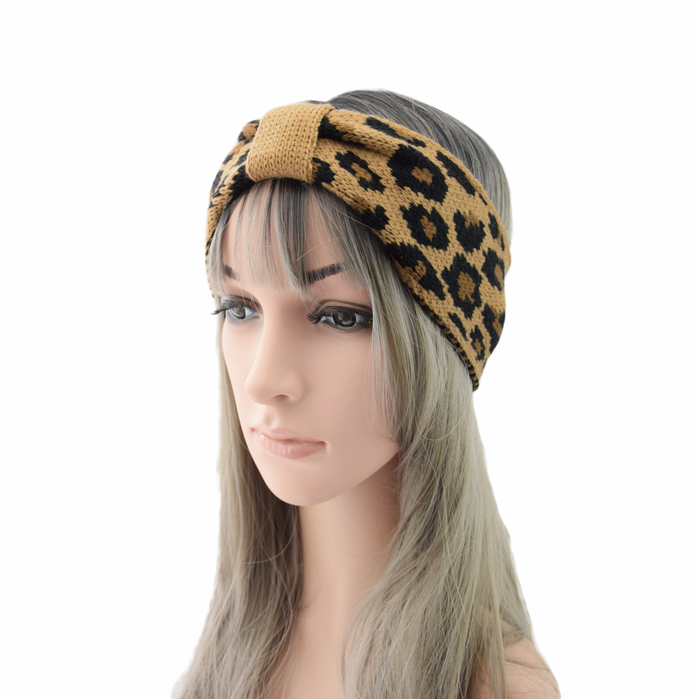 Leopard knitted wool hair band vintage European and American elastic parent-child headband South Korea warm knotted wide-brimmed cross hair accessories