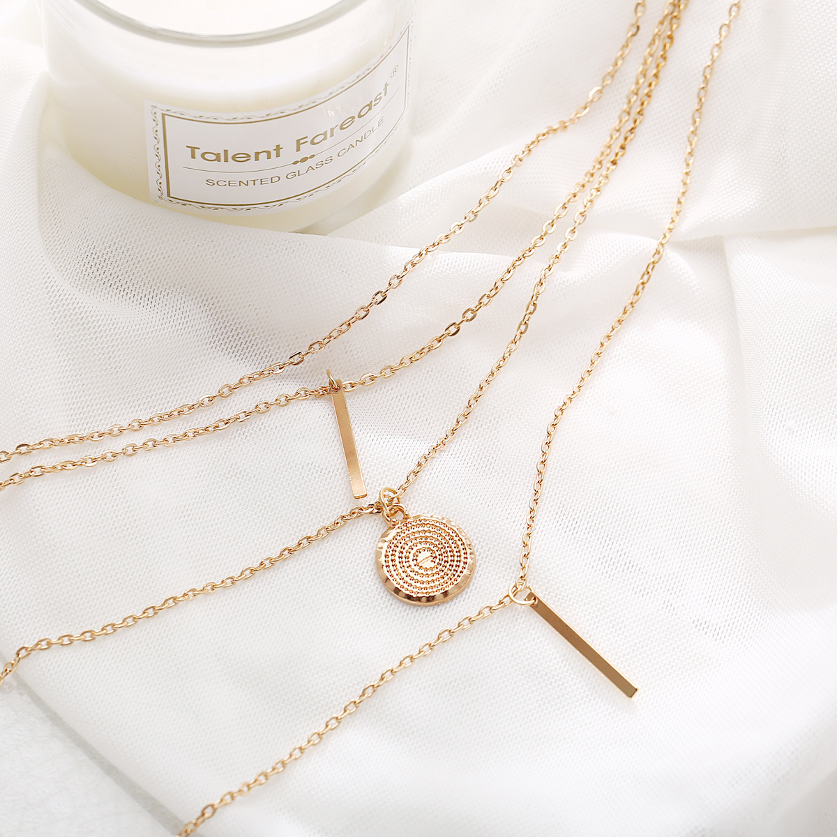 Hot-selling Necklace Creative Retro Simple Star Round Vertical Strip Pendant Multi-layer Stacked Collarbone Chain_voghion.com