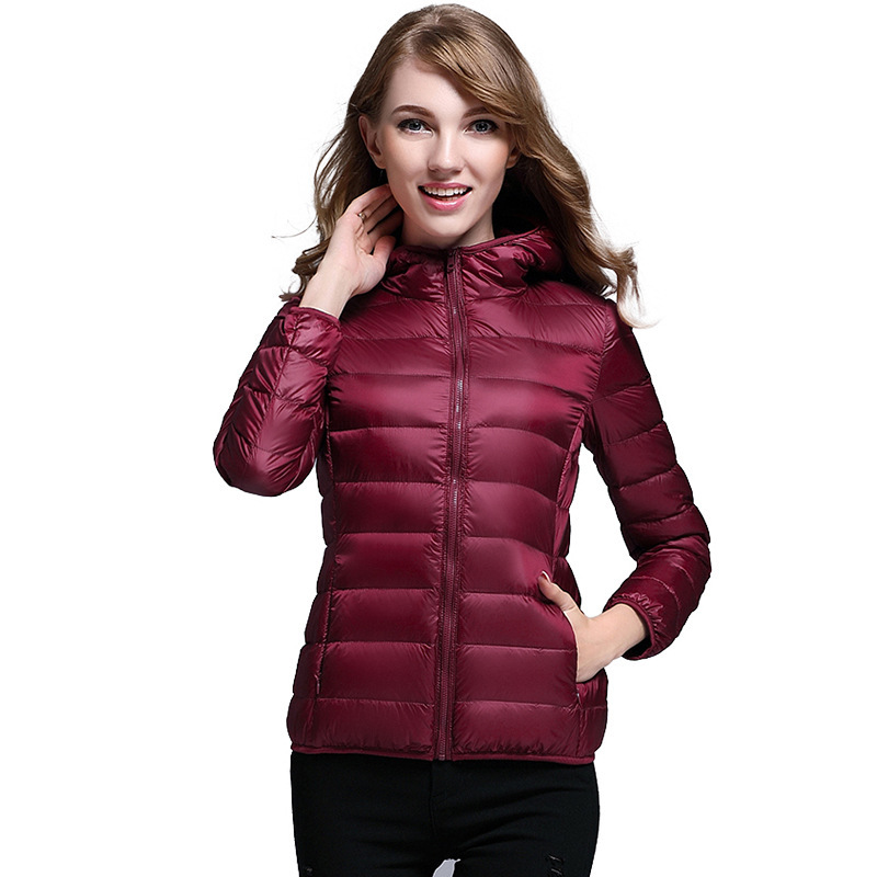 2023 autumn and winter new lightweight down jacket women's short hooded slim plus size coat Japanese jacket one-piece delivery