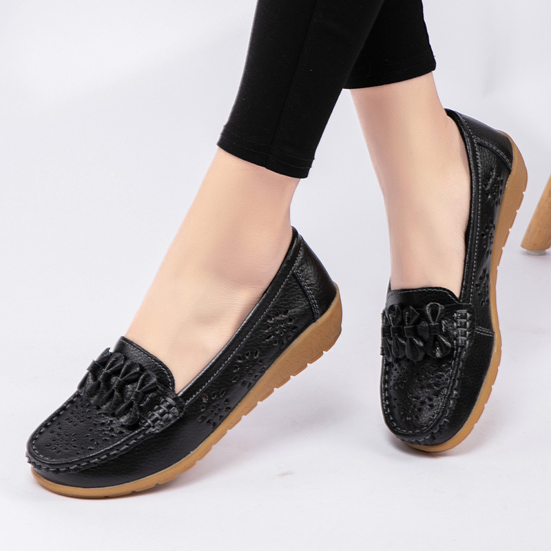 2019 spring and summer new nurse shoes casual hollow women's shoes Bean shoes mother shoes Oxford sole