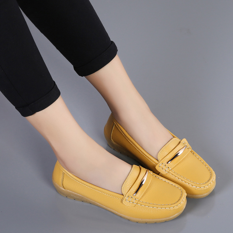 2023 New Cross-border Two-layer Cowhide Middle-aged and Elderly Mother Shoes Women's Single Shoes Bean Shoes Genuine Leather Soft Bottom Wedge Nurse