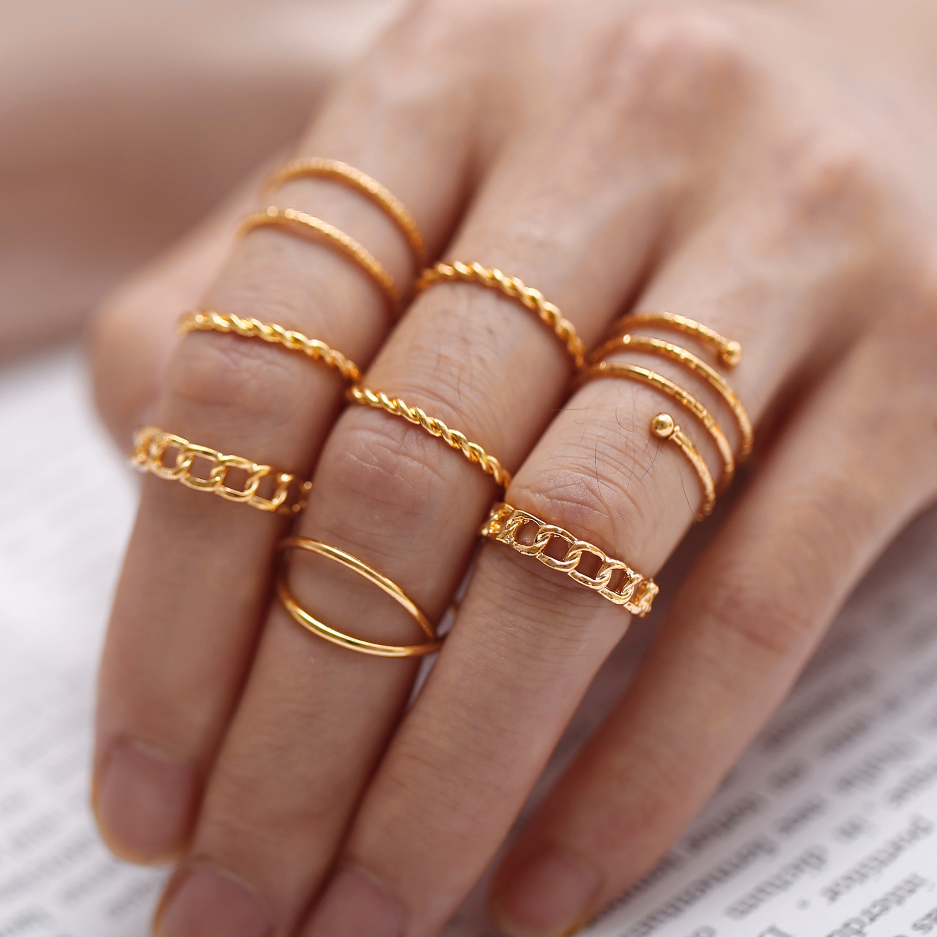 Han Zhishang creative retro simple multi-layer cross opening twist joint ring suit 8-piece set_voghion.com