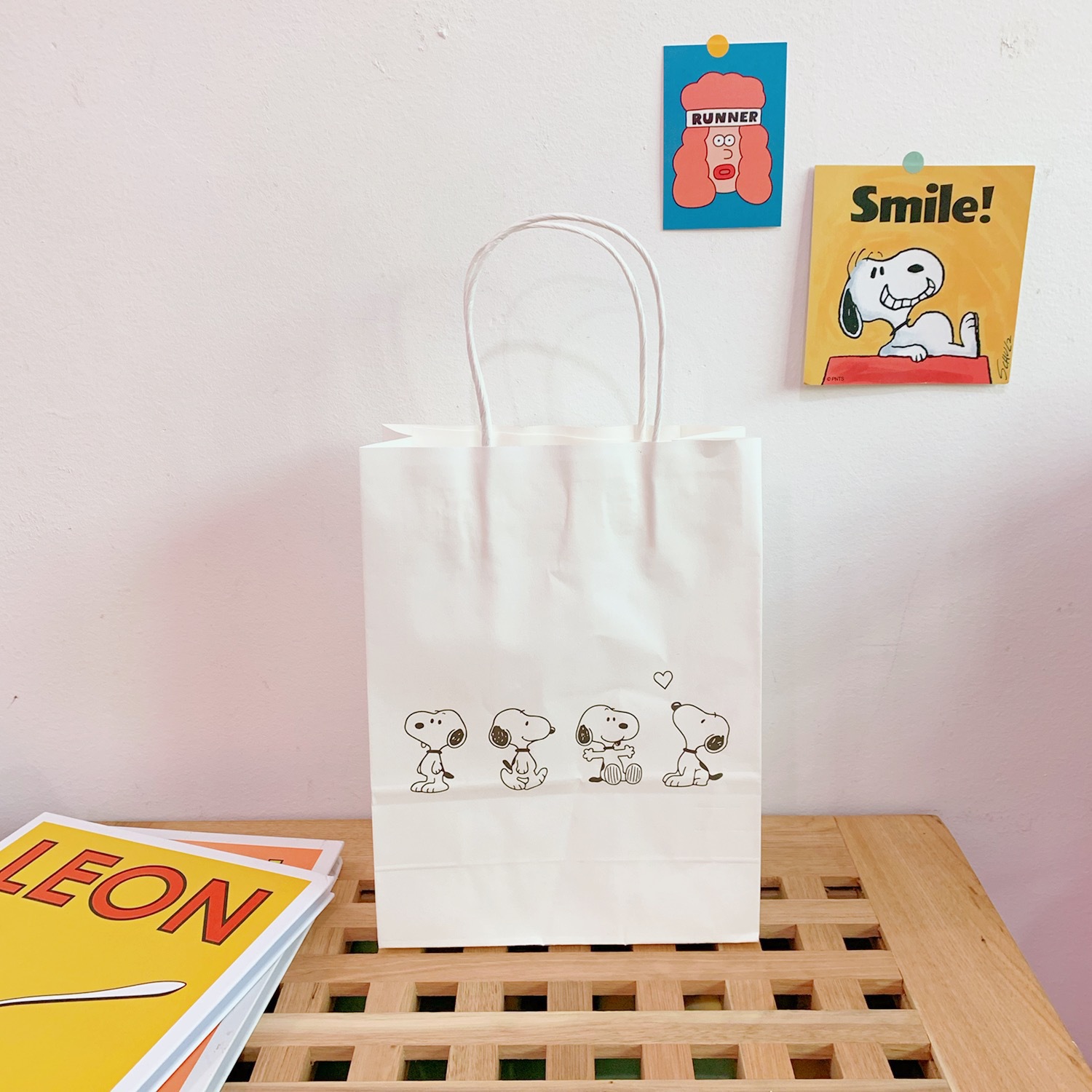 Han Feng Ins Internet Celebrity Puppy White Kraft Paper Tote Bag Cartoon Cute Photo Props Gift Bag Tote Bag