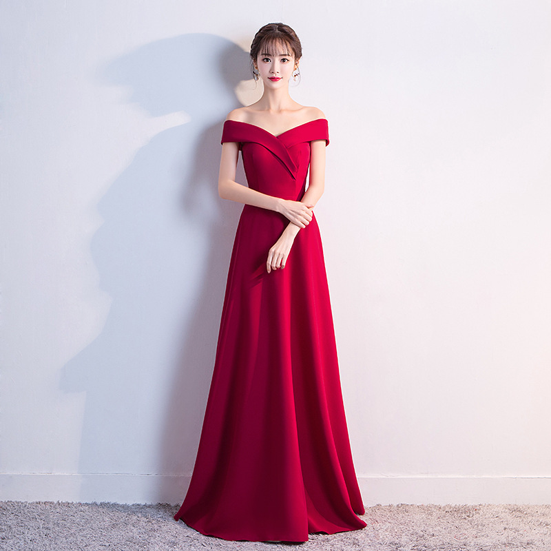 Evening dress women's new banquet bridesmaid black party dress wedding annual meeting performance off-shoulder long dress