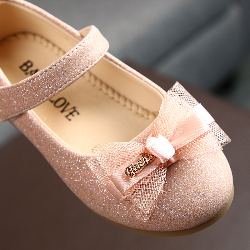 Spring and autumn new small shoes Children's lace bow princess shoes girls shiny small leather shoes a generation of hair