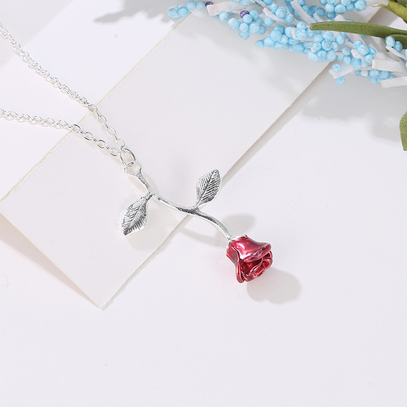 Fashion drop oil rose Joker clavicle chain temperament necklace necklace Valentine's Day ladies small gifts wholesale