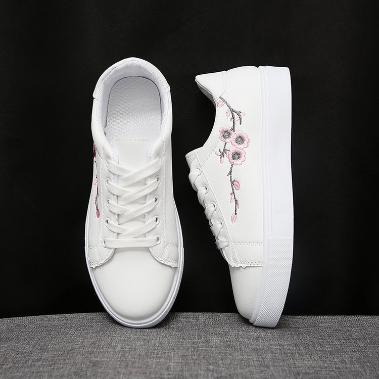 Peach Blossom White Shoes women's 2022 New Embroidered Casual Korean Flat White Shoes for sneakers women