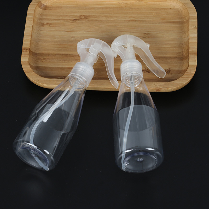 200ml Japanese small spray bottle spray fine mist oblique shoulder gardening pet spray bottle plastic bottle watering can sub-pack