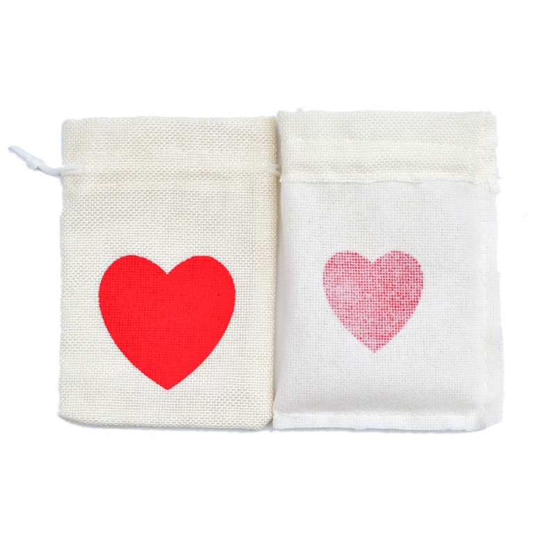 European and American decoration wedding love linen bag packaging linen drawstring bag Santa gift bag