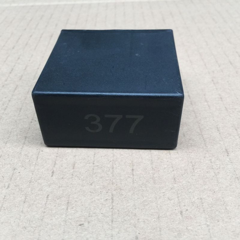 パサートb 5は宝ゴルフ4ワイパー回転リレー377番リレー4b 0955531aをコントロールします。|undefined