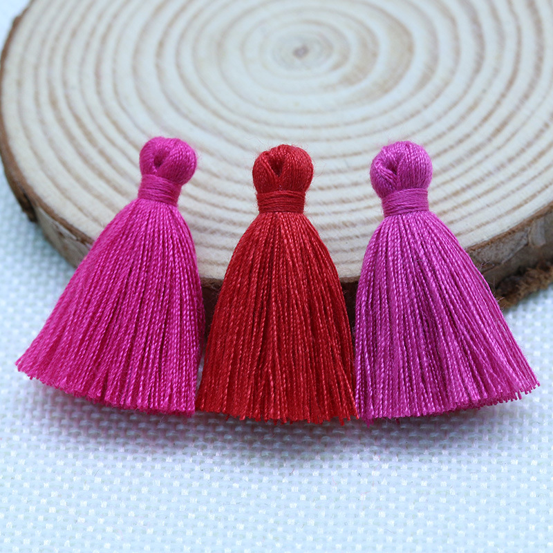 Factory in stock polyester cotton 3cm Mini small tassel clothing accessories short tassel ear bag accessories tassel hanging ear