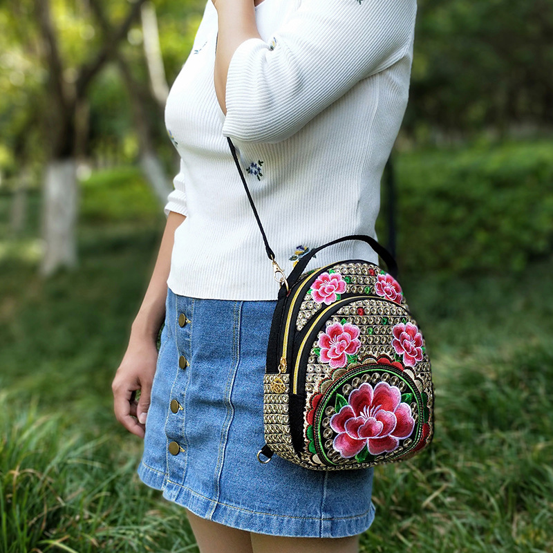 New Women's Bag All-match Crossbody Bag Ethnic Style Embroidered Canvas Simple Crossbody Bag Handbag Backpack