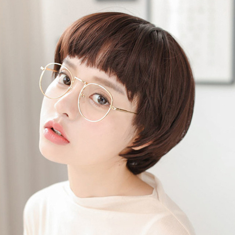 メーカーの卸売りかつらの女性の短いストレートのキノコの頭がそろっています。|undefined