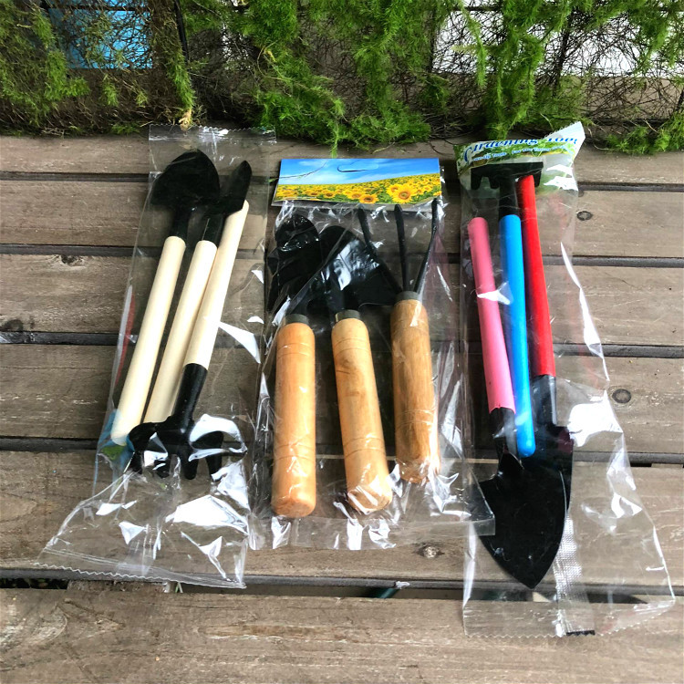 Wholesale garden flower fleshy garden planting tools set small shovel iron rake gardening set of three