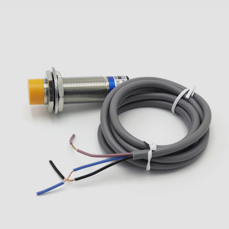 工場販売静電容量式近接スイッチセンサーLJC18A3-B-Z|undefined