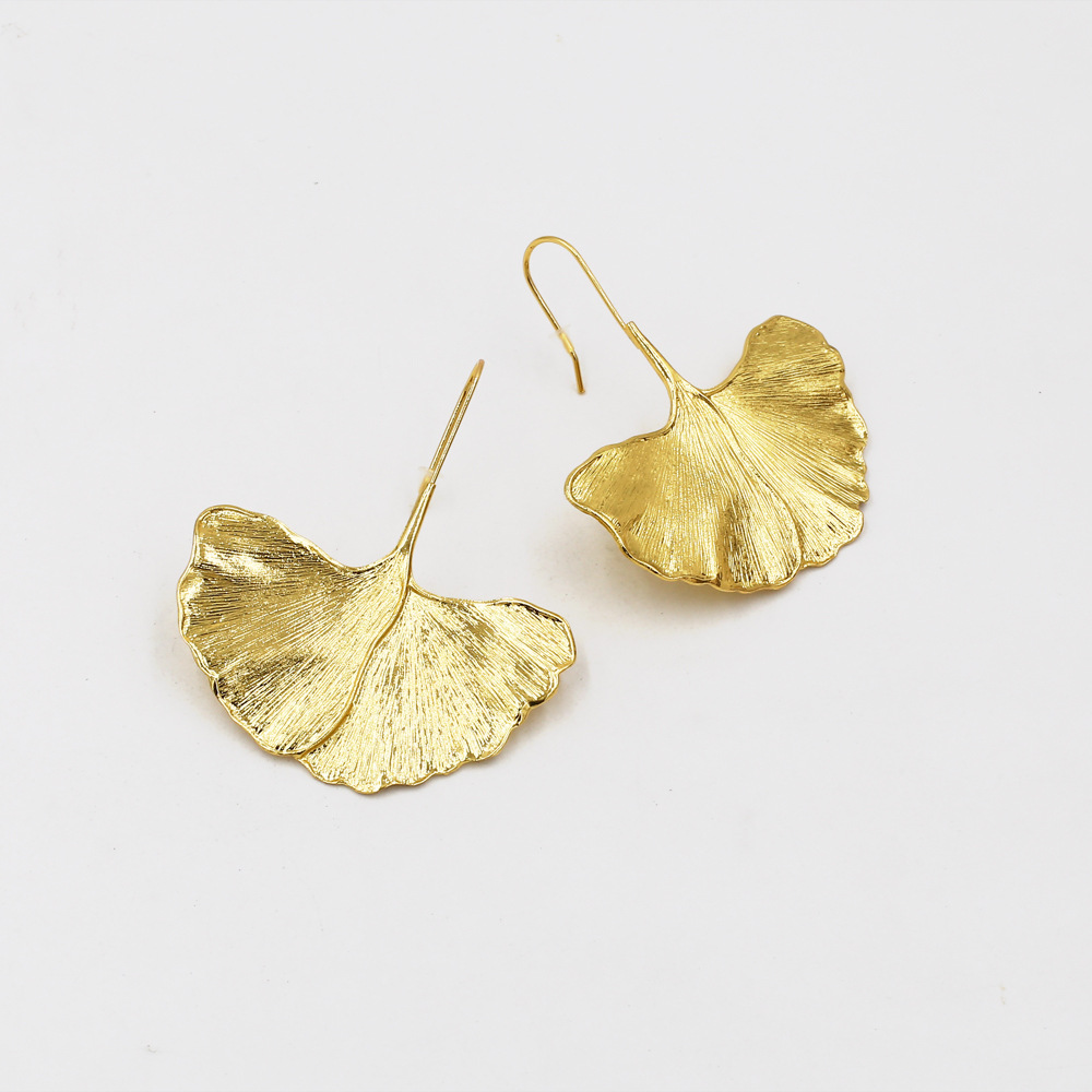 ZA Retro Creative Alloy Ginkgo Leaf Ear Hook European and American Exaggerated Design Sense Golden Leaf Earrings Cross-border Earrings