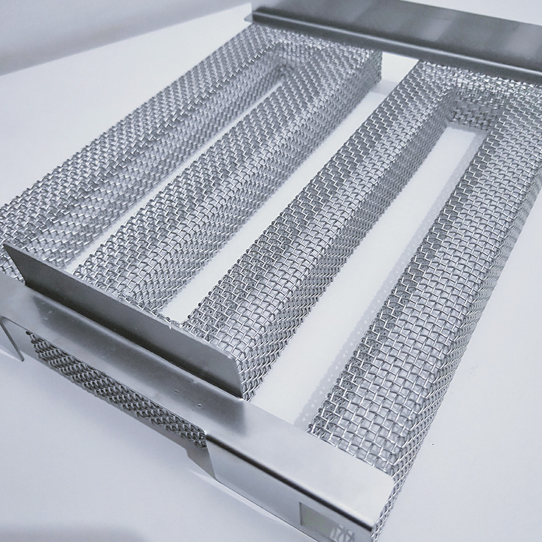 Factory spot 304 stainless steel smoked mesh basket mesh tray sawdust BBQ smoked barbecue net Amazon hot sale
