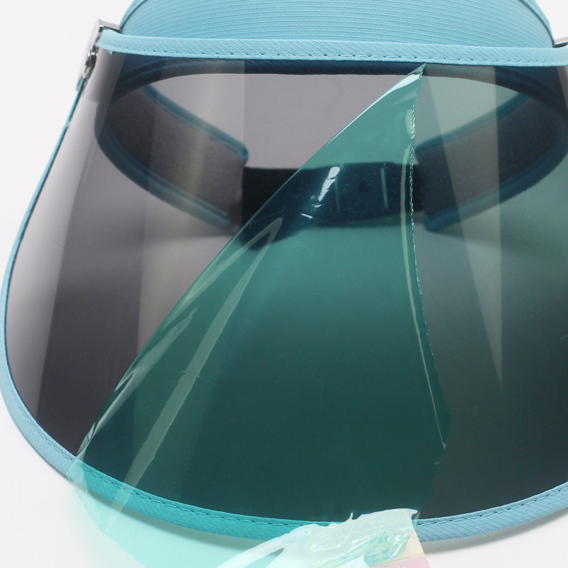 春夏に軒を長くして、電気自動車の日よけ帽子に乗ります。|undefined