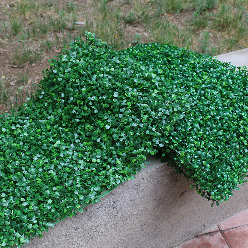 芝生の緑の壁の人工プラスチックの偽の芝生の皮の豆弁の草のミラノの草の壁面の草花の装飾をシミュレーションします。|undefined