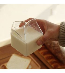 Factory direct High Borosilicate square high temperature resistant glass milk box Net red creative milk juice cup microwave