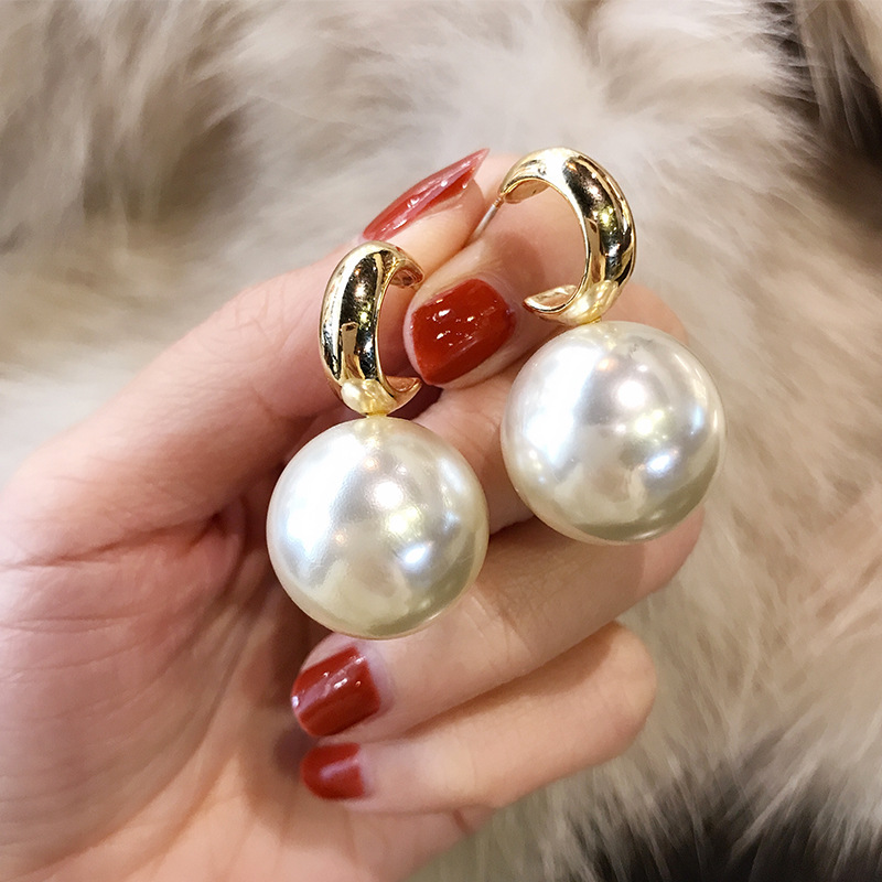Large Pearl Earrings, 925 Silver Needle, Personalized Metal Round Arc Drop Earrings, Fashionable and Exaggerated Large Drop Earrings, Court Style Earrings