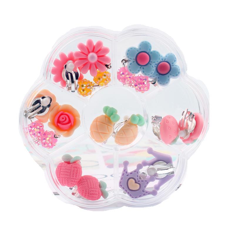 Children's jewelry ear clip suit pierced earrings cartoon princess earrings anti-allergy baby spring earrings wholesale