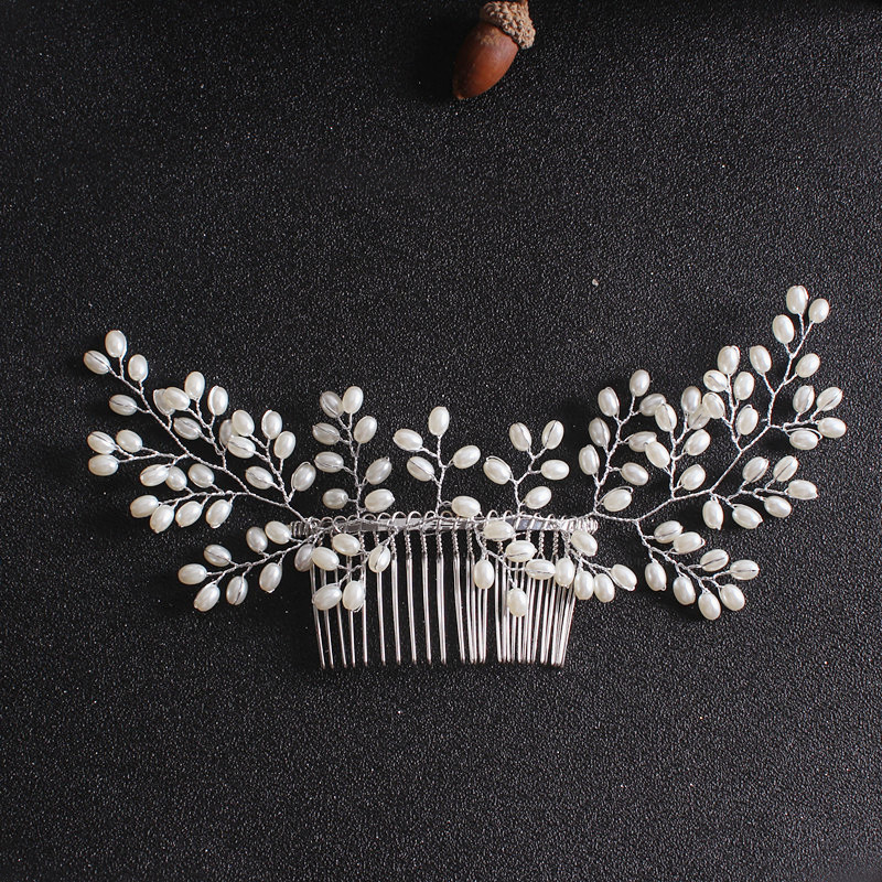 AliExpress European and American bridal hair accessories handmade comb Imitation Pearl Rhinestone hair comb wedding dress accessories wholesale