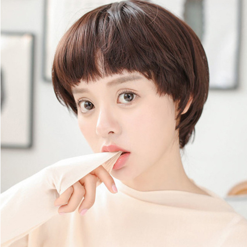 メーカーの卸売りかつらの女性の短いストレートのキノコの頭がそろっています。|undefined