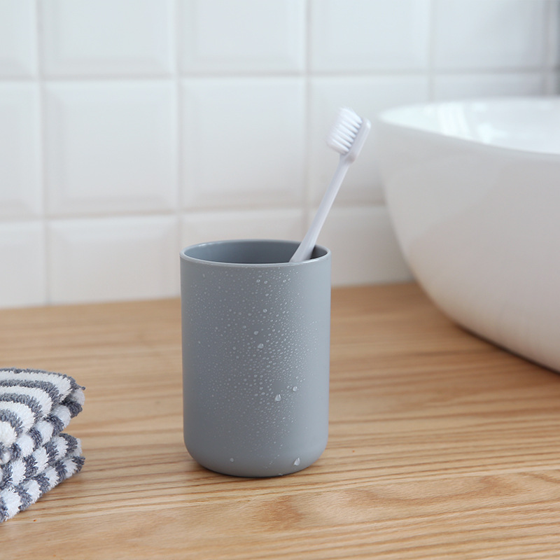 Couple Creative Seamless Mouthwash Cup Toothbrush Holder Set Bathroom Toilet Wall Hanging Toothbrush Holder Plastic Water Cup