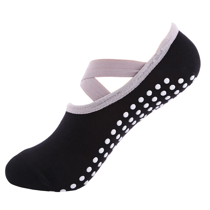 Fashion backless cross strap yoga socks dance socks non-slip comfortable beautiful sports socks direct sales one-piece delivery