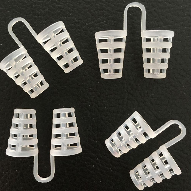 Silicone mini anti-snoring device anti-snoring sleep anti-snoring nose clip anti-snoring device four pieces
