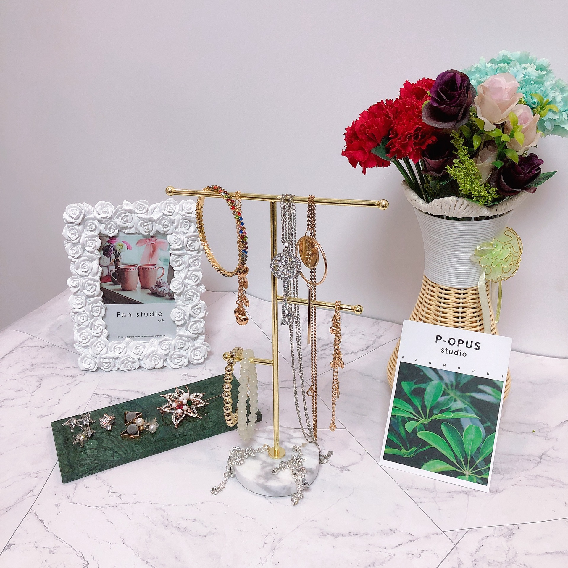 Nordic ins Marble Jewelry Rack Creative Electroplated Iron Storage Bedroom Cosmetic Room Decorative Rack Finishing Rack