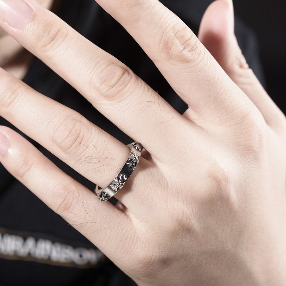 Europe and the United States hot-selling stainless steel flower literary retro ring hip-hop punk style men's ring ring cross-border exclusive