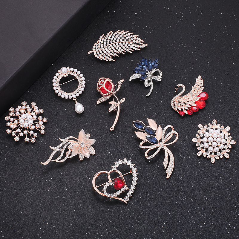 韓国風のアクセサリーのブローチのファッションの個性的な胸の花のピンの韓国の大気の女性のアクセサリーのコートのカーディガンの百合の気質のボタン|undefined