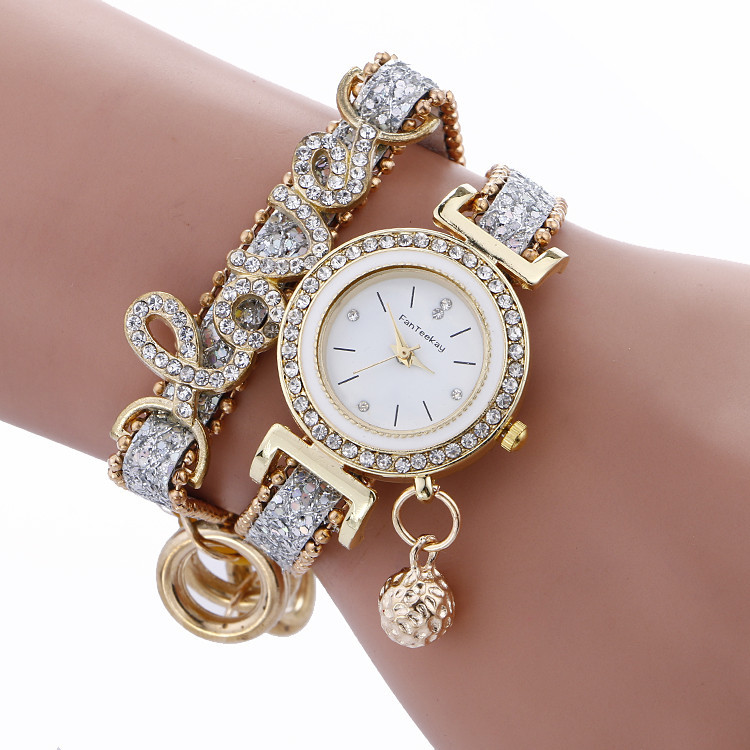 wish foreign trade hot explosion diamond alloy bracelet watch love hanging ball nail face ladies quartz watch wholesale