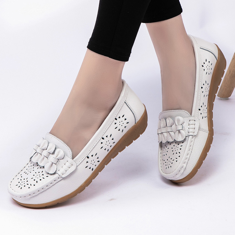 2019 spring and summer new nurse shoes casual hollow women's shoes Bean shoes mother shoes Oxford sole