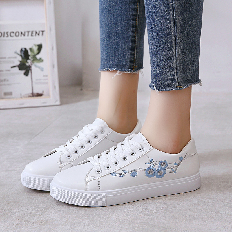 Embroidered White Shoes Women's 2019 Spring and Autumn New Shallow Mouth Student Casual Sports Board Shoes Harajuku Style Women's Shoes Trendy