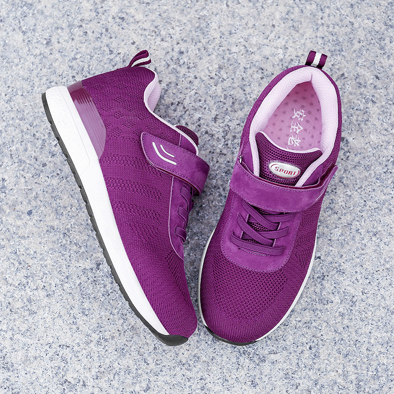 Spring extra-large size shoes for the elderly non-slip walking shoes breathable middle-aged and elderly sneakers women's shoes a pair of generation A3302